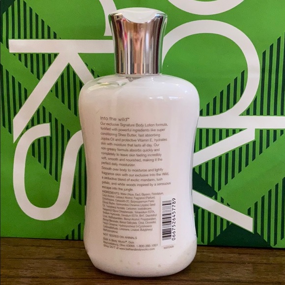RARE Bath & Body works INTO THE WILD body lotion - Picture 3 of 4
